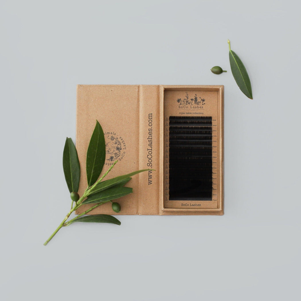 SoCo Lashes Eyelash Extensions CC MegaVolume 0.02 Mix Tray